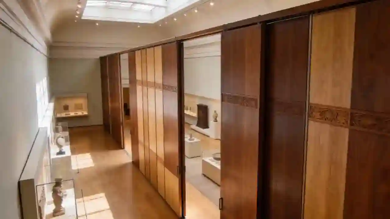 Sliding Partition Manufacturer, Movable Partitions, Commercial Sliding Partitions, Banquet Hall Sliding Partition, Acoustic partitions, Sliding partition